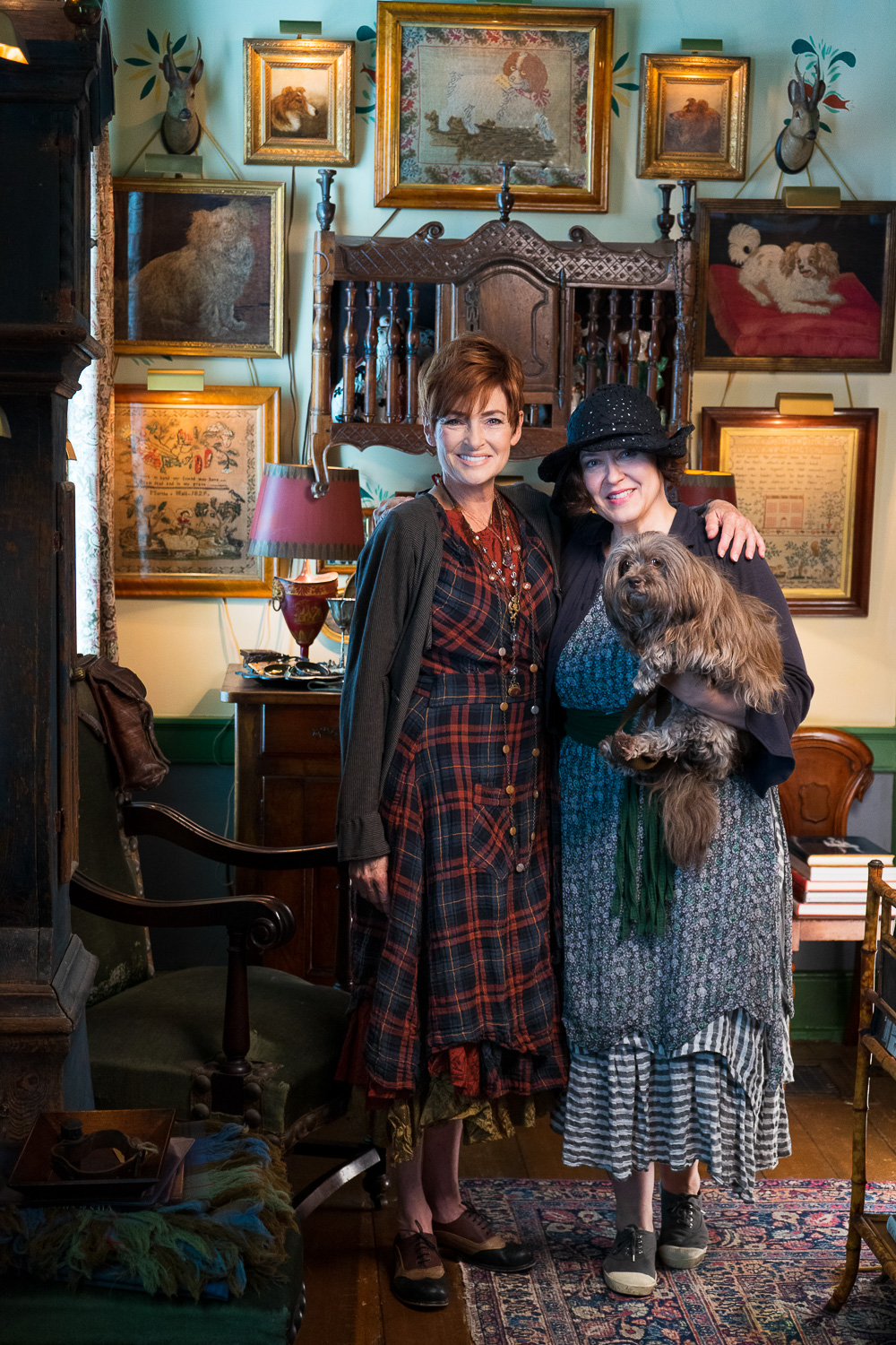 Cynthia Ivey Abitz and Carolyn Hennesy at the photo shoot for the Winter Spring 2023 Ivey Abitz Collection of Bespoke Clothing